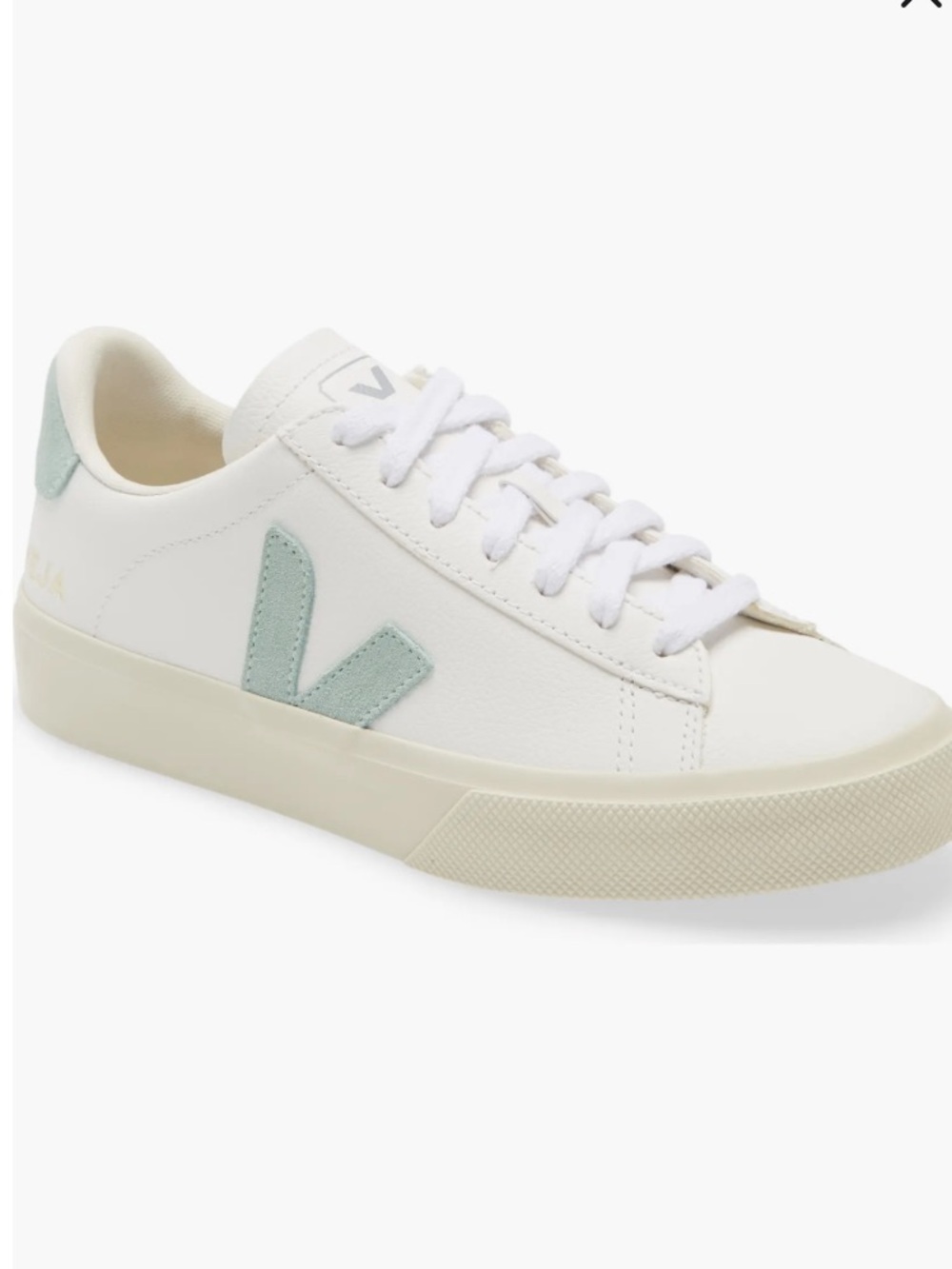 Veja women Campo Sneaker white and matcha 7.5 us Euc fashion sneakers